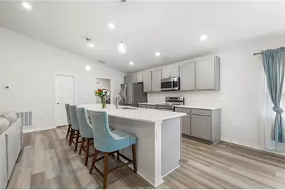 35542 Bellington Boulevard, Zephyrhills, FL 33541 - Photo 12