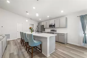 35542 Bellington Blvd, Zephyrhills, FL 33541 - Photo 12