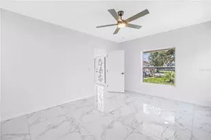 1827 16th St S, Saint Petersburg, FL 33705 - Photo 22