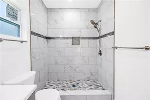 1827 16th St S, Saint Petersburg, FL 33705 - Photo 24