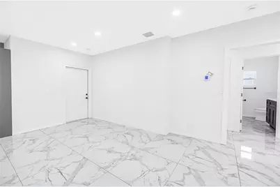 1827 16th Street S, Saint Petersburg, FL 33705 - Photo 14