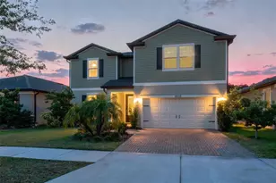 18928 Willowmore Cedar Dr, Lutz, FL 33558 - Photo 2