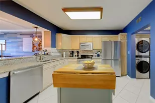16550 Gulf Blvd, North Redington Beach, FL 33708 - Photo 8