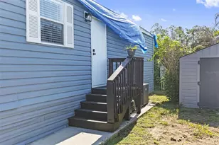 11535 Leanne Walk, Tampa, FL 33637 - Photo 36
