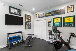 2801 Shore Breeze Dr, Tampa, FL 33611 - Photo 36