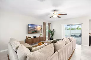 4702 Ron Eddie Pl, Tampa, FL 33619 - Photo 10