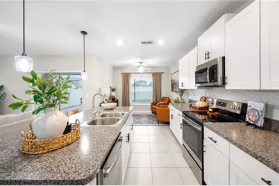 4702 Ron Eddie Place, Tampa, FL 33619 - Photo 16
