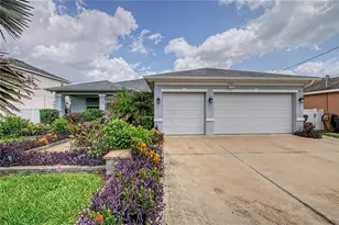 1604 Main St, Valrico, FL 33594 - Photo 2