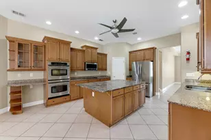 6023 Kestrel Point Ave, Lithia, FL 33547 - Photo 16