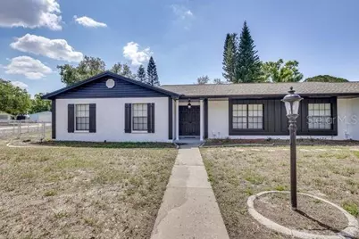 920 Lakeview Drive, Wimauma, FL 33598 - Photo 2