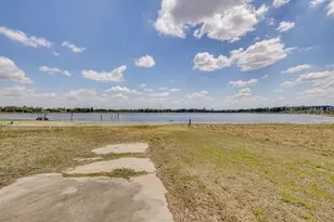 920 Lakeview Dr, Wimauma, FL 33598 - Photo 30