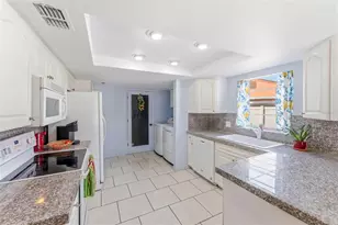 12614 Logan Pl, Tampa, FL 33625 - Photo 18