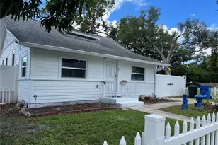 526 14th Ave S, Saint Petersburg, FL 33701 - Photo 2