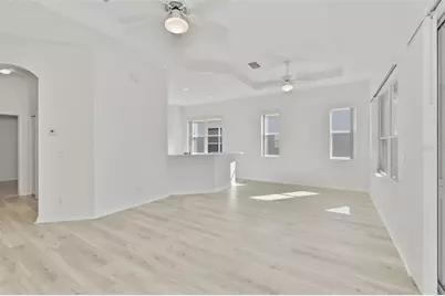 838 King Leon Way, Sun City Center, FL 33573 - Photo 4
