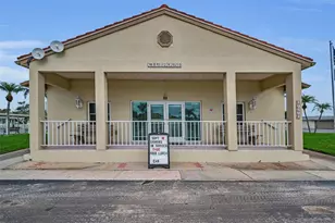10539 Tahitian Ln, Largo, FL 33773 - Photo 28
