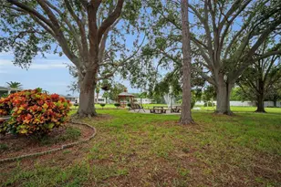 10539 Tahitian Ln, Largo, FL 33773 - Photo 48