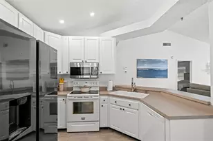 12714 Trowbridge Ln, Tampa, FL 33624 - Photo 10
