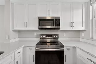 3266 Mangrove Point Dr, Ruskin, FL 33570 - Photo 28