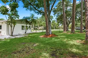 601 Shore Dr E, Oldsmar, FL 34677 - Photo 26