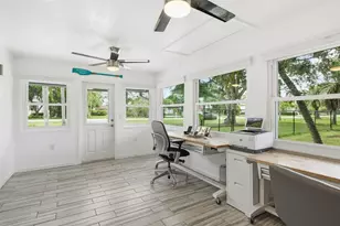601 Shore Dr E, Oldsmar, FL 34677 - Photo 24