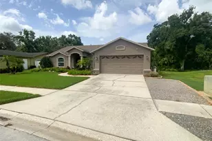 7407 Canvasback Dr, New Port Richey, FL 34654 - Photo 2