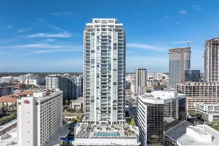 301 1st St S, Saint Petersburg, FL 33701 - Photo 1
