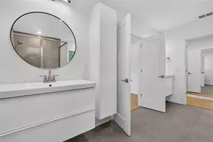 5818 1/2 S 6th St, Tampa, FL 33611 - Photo 22