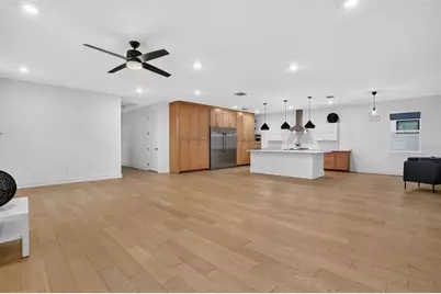 5818 1/2 6th Street, Tampa, FL 33611 - Photo 6