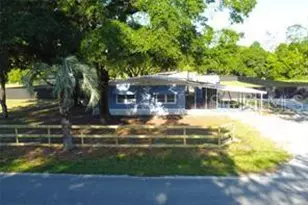 8047 Cindy Dr, Zephyrhills, FL 33540 - Photo 2