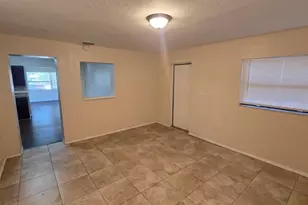 14857 Sunset St, Clearwater, FL 33760 - Photo 8