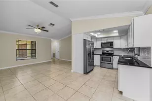 260 Arbor Glen Dr, Palm Harbor, FL 34683 - Photo 10