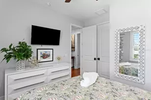 220 N Harbor Dr, Holmes Beach, FL 34217 - Photo 26