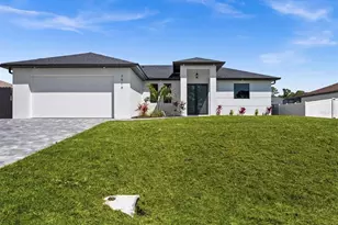 409 NW 25th Pl, Cape Coral, FL 33993 - Photo 2
