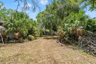4635 W Bay Villa Ave, Tampa, FL 33611 - Photo 10