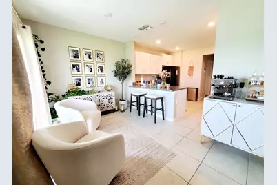 7026 Samuel Ivy Drive, Tampa, FL 33619 - Photo 10