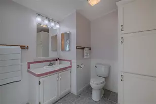 37716 Newport Dr, Zephyrhills, FL 33542 - Photo 24
