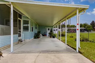 37716 Newport Dr, Zephyrhills, FL 33542 - Photo 6
