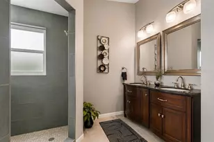785 Centerwood Dr, Tarpon Springs, FL 34688 - Photo 24