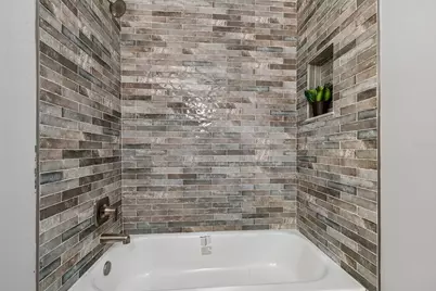 785 Centerwood Drive, Tarpon Springs, FL 34688 - Photo 38