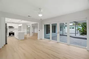 15814 3rd St E, Redington Beach, FL 33708 - Photo 8
