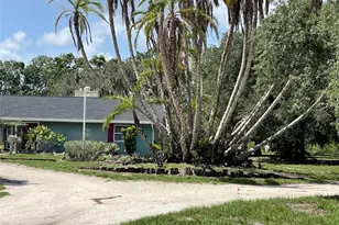 1601 Stephens Rd, Ruskin, FL 33570 - Photo 2