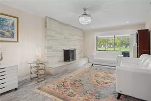 450 Cypress Creek Cir, Oldsmar, FL 34677 - Photo 18