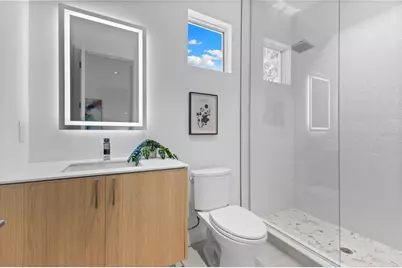 668 Newton Avenue S, Saint Petersburg, FL 33701 - Photo 16