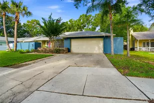 15908 Hampton Village Dr, Tampa, FL 33618 - Photo 4