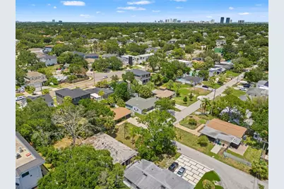 4635 W Bay Villa Avenue, Tampa, FL 33611 - Photo 12