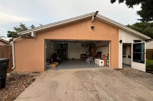 2206 Pavilion Pl, Brandon, FL 33511 - Photo 32