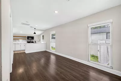 14352 Lawrence Street, Dade City, FL 33523 - Photo 4