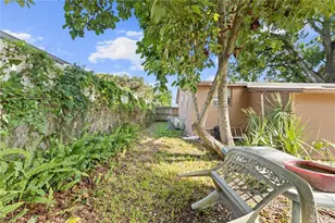2615 W Comanche Ave, Tampa, FL 33614 - Photo 16