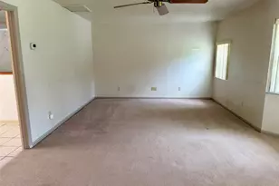 11215 Russell Dr, Seffner, FL 33584 - Photo 24