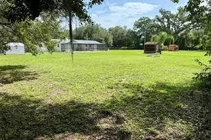 11215 Russell Dr, Seffner, FL 33584 - Photo 12